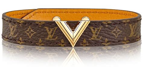 louis vuitton bracelet keep it|louis vuitton leather bracelet sizing.